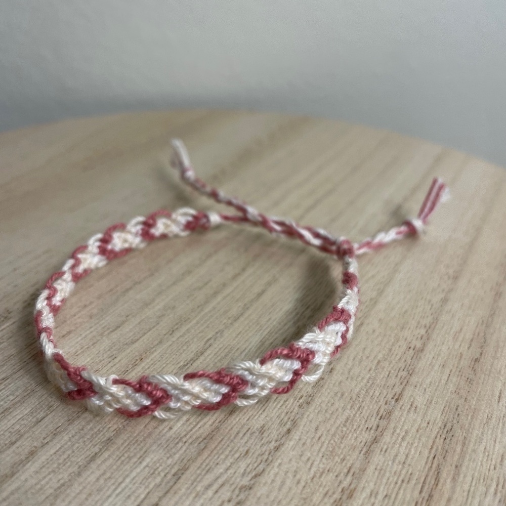 Rose‎ Hearts Woven Bracelet